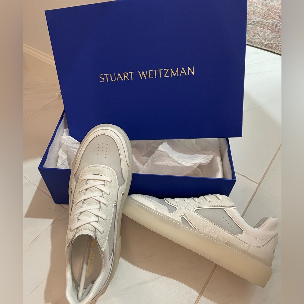 Stuart Weitzman white sneakers. Size EU 37/US 6.5.